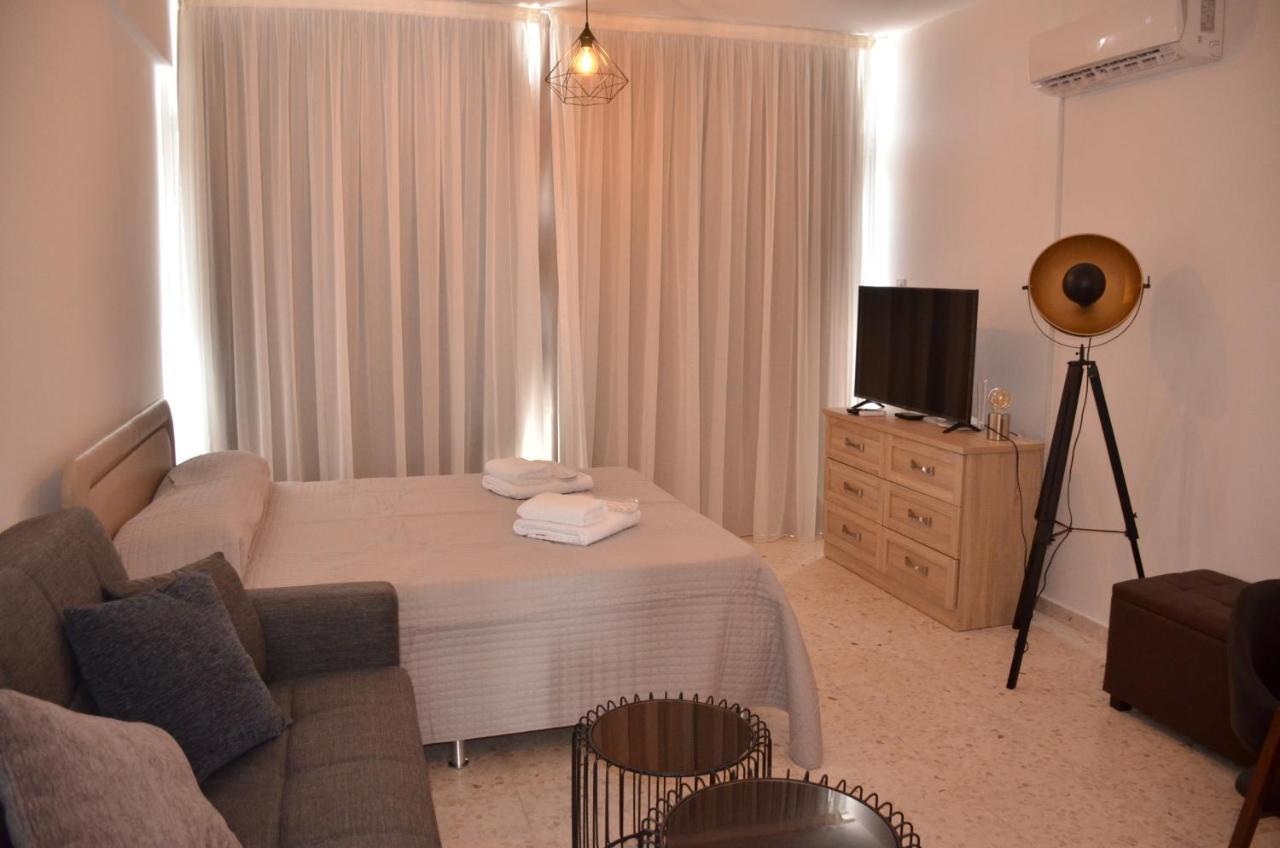 Almyria - By Imh Travel & Tours Apartament *